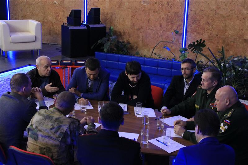 Командующий Северо-Западным округом Росгвардии встретился с руководителями ведущих СМИ Архангельской области (видео)