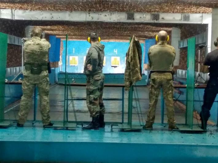 Сотрудники томского ОМОНа Росгвардии стали победителями в чемпионате по стрельбе, посвященном Дню сотрудника органов внутренних дел 