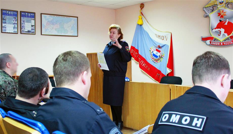 В Мордовии сотрудники ОМОНа Росгвардии встретились с представителями Госавтоинспекции