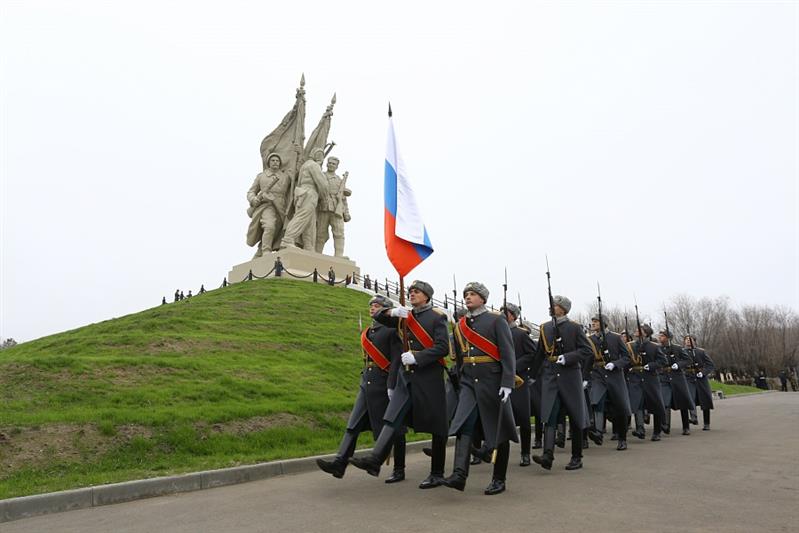Представители Росгвардии приняли участие в открытии в Калаче-на-Дону стелы  «Город воинской славы»