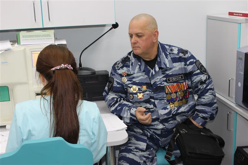 Сотрудник самарского ОМОНа на транспорте удостоен звания «Почетный донор России»