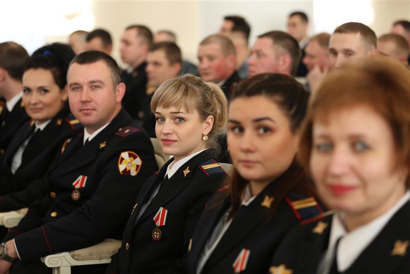 Делегация офицеров Северо-Западного округа Росгвардии приняла участие в торжественном приёме в честь Дня сотрудника органов внутренних дел