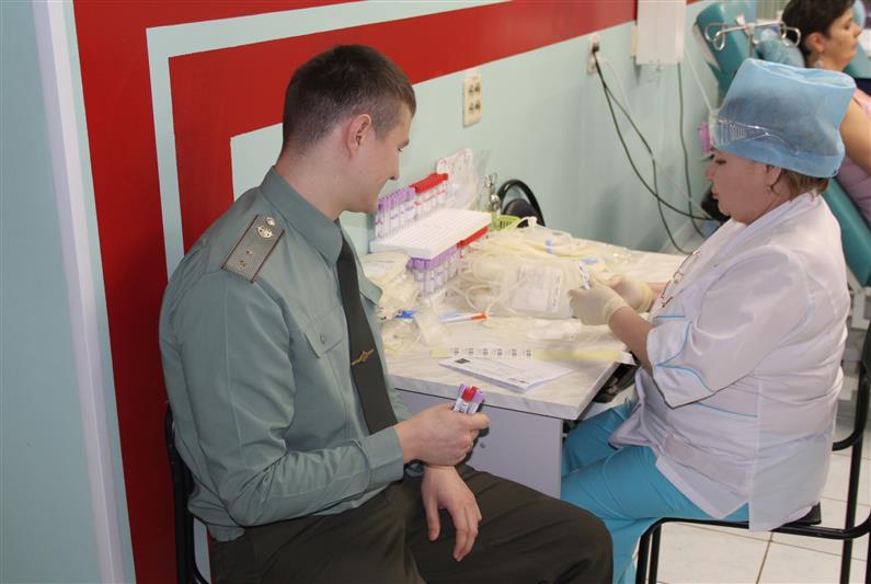 Бойцы тюменского  СОБРа  сдали кровь для нужд медицинских учреждений 