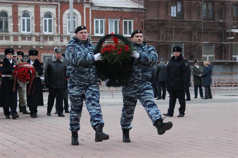 В Самаре сотрудники Росгвардии почтили память правоохранителей, погибших при исполнении служебного долга
