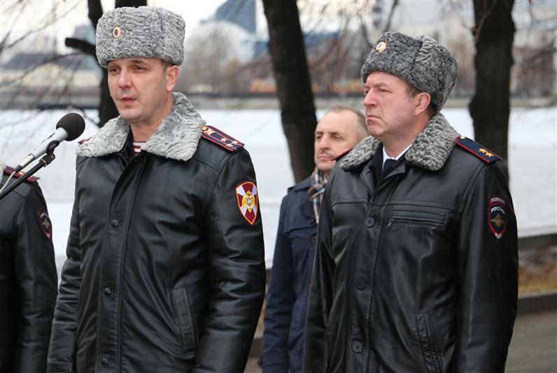 Сотрудники Управления Росгвардии по Свердловской области приняли участие в митинге, посвященном Дню памяти сотрудников органов внутренних дел