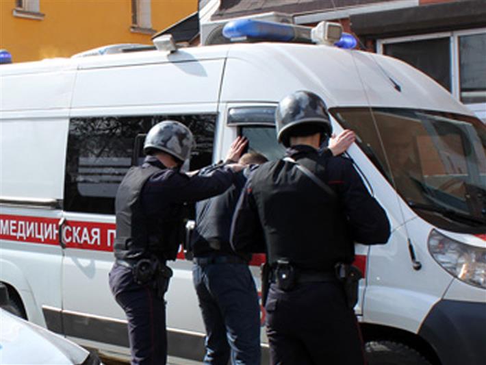 В Омске сотрудники Росгвардии задержали агрессивного пациента, который угрожал врачам физической расправой