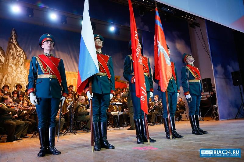 Представители Росгвардии приняли участие в открытии в Калаче-на-Дону стелы  «Город воинской славы»