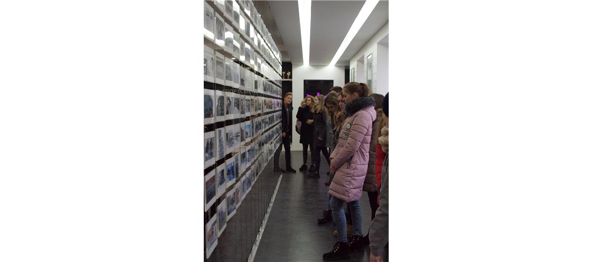 Сотрудники питерского ОМОНа провели экскурсию для учеников кадетского класса