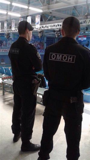 В Челябинской области сотрудники Росгвардии обеспечили охрану общественного порядка во время проведения чемпионата России по водному поло среди женских команд