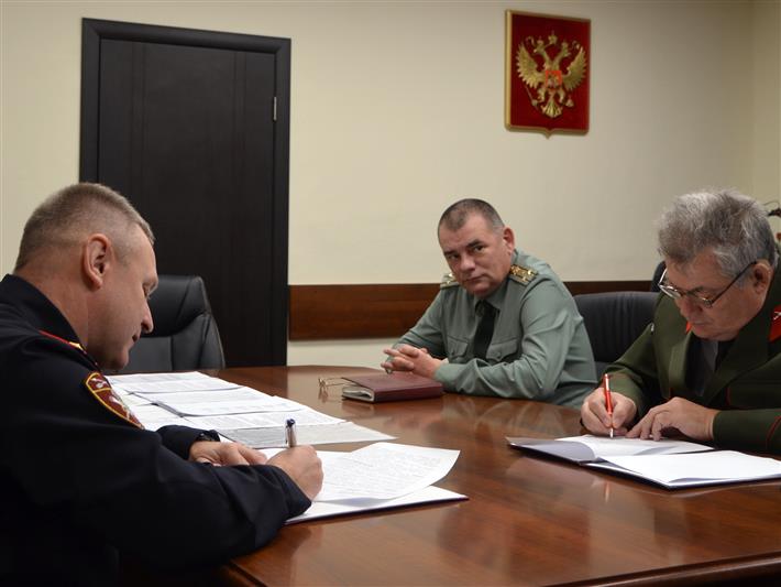 Между Управлением Росгвардии по Красноярскому краю и Красноярским городским казачьим обществом заключено соглашение о сотрудничестве