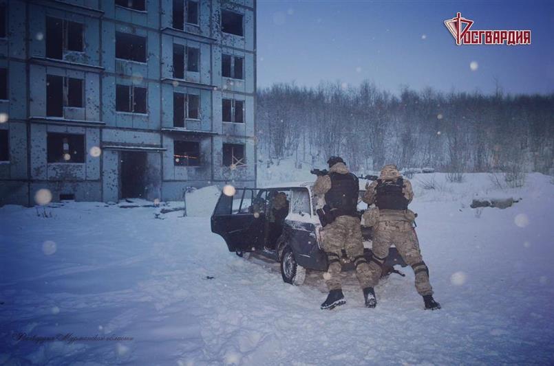 Бойцы мурманского ОМОНа Росгвардии завершили полевой выход