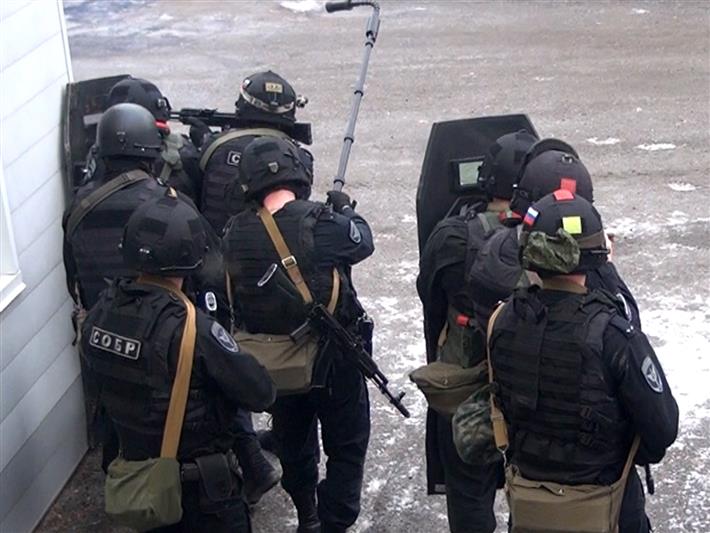 При силовой поддержке томского СОБРа задержан подозреваемый в краже товаров на сумму более 400 тыс. рублей