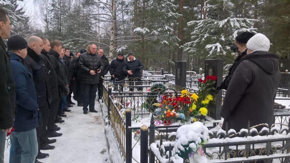 В Санкт-Петербурге сотрудники и ветераны Росгвардии почтили память коллег, погибших при исполнении служебного долга