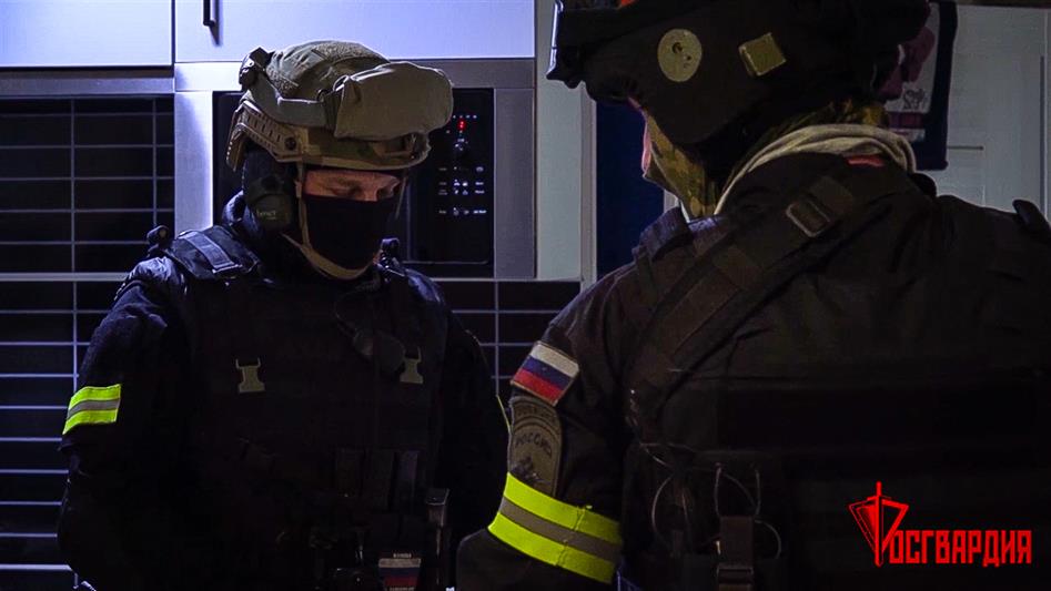 Сотрудники Росгвардии в Пензе оказали силовую поддержку полицейским в задержании гражданина, находившегося в федеральном розыске