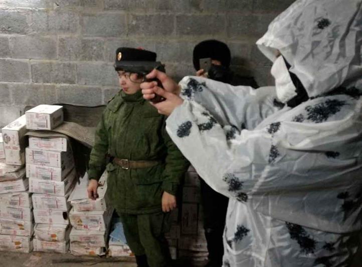 Ветераны и сотрудники якутского ОМОНа организовали для юнармейцев соревнования по военно-спортивному многоборью 