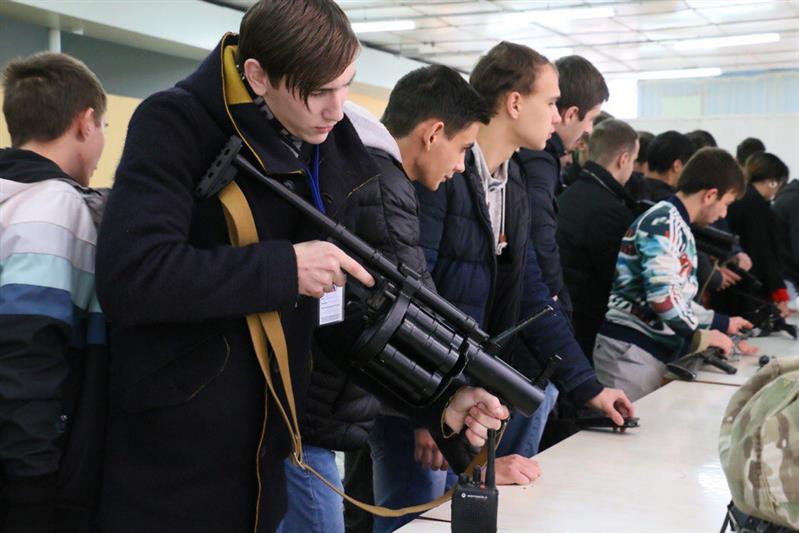 Бойцы сочинского ОМОНа стали участниками форума, посвященного здоровому образу жизни 