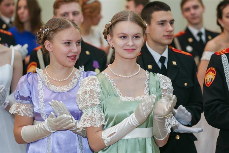 РОСГВАРДИЯ ПРОВЕЛА НОВОГОДНИЙ КАДЕТСКИЙ БАЛ (ФОТО, ВИДЕО)