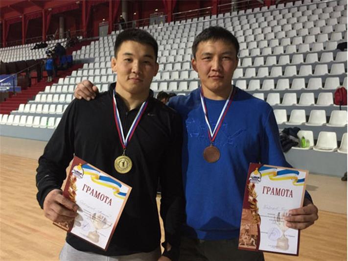 Спортсмены Росгвардии заняли призовые места на чемпионате Бурятии по вольной борьбе