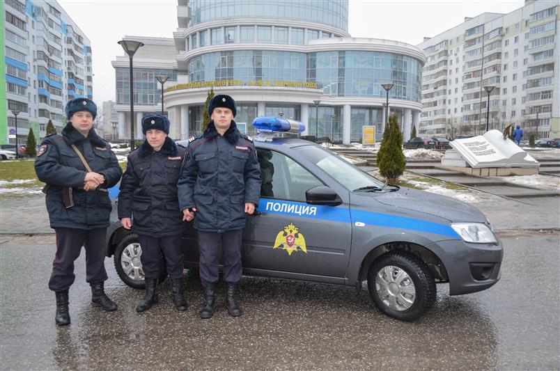 В Пензе сотрудники Росгвардии спасли провалившегося под лед мужчину