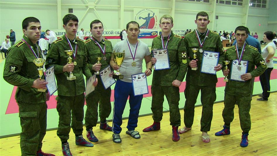 Саратовские росгвардейцы завоевали открытый Кубок Саратовской области по армейскому рукопашному бою, посвященный Герою России Николаю Исаеву.