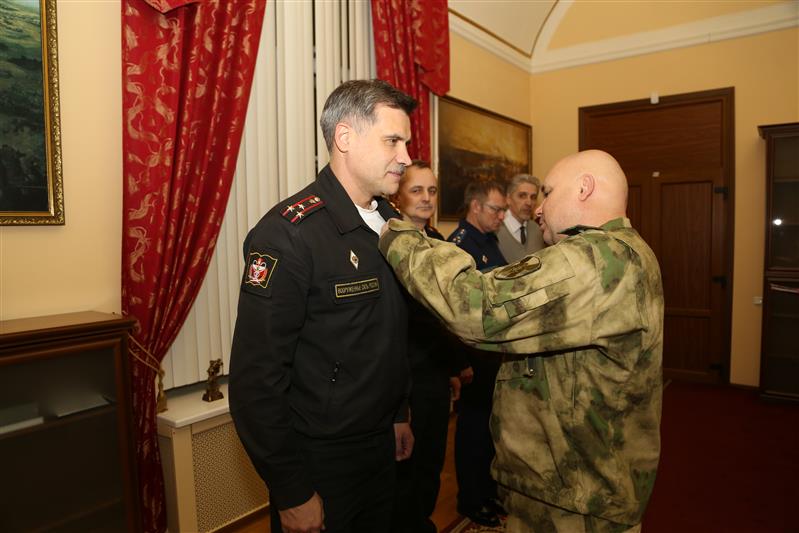 Командующий Северо-Западным округом Росгвардии поздравил личный состав Военно-медицинской академии им. С.М. Кирова с 219-й годовщиной основания