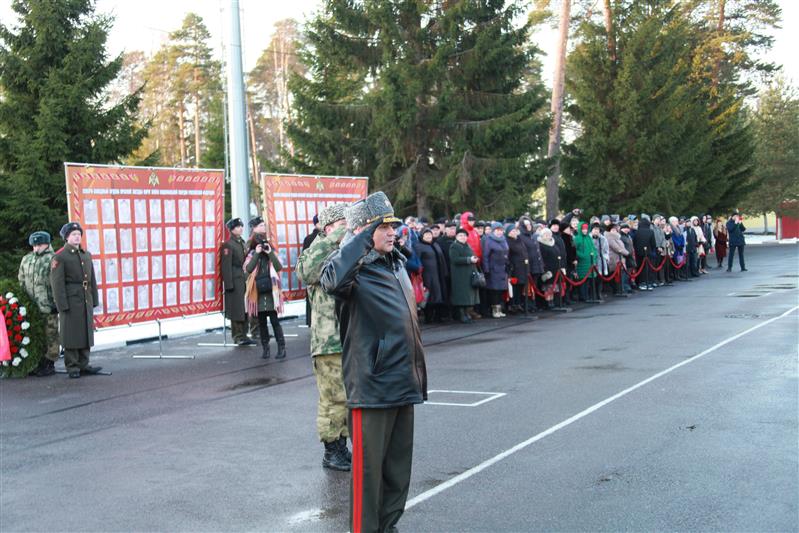В бригаде оперативного назначения Северо-Западного округа Росгвардии прошел День памяти военнослужащих, погибших при исполнении воинского долга