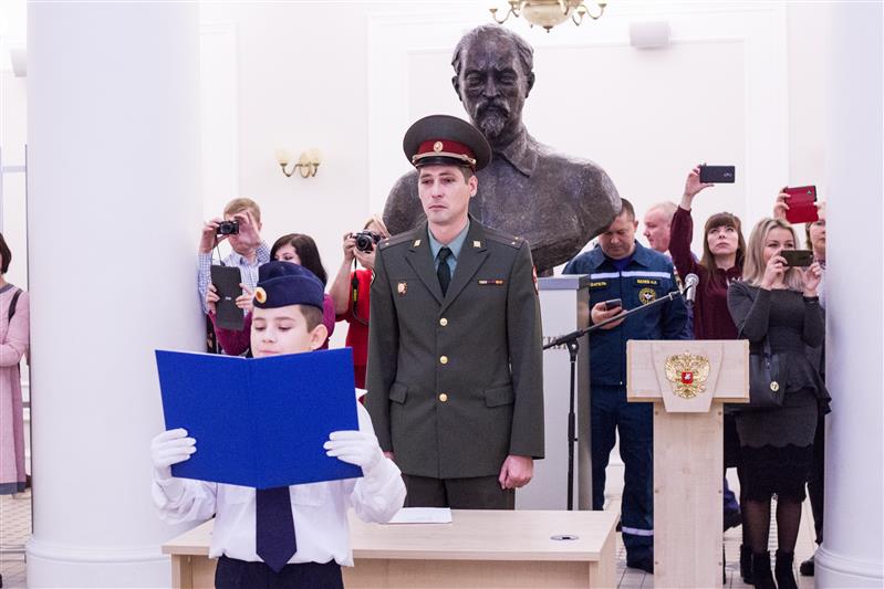 В дивизии имени Ф.Э. Дзержинского состоялась церемония принятия кадетской присяги учениками профильного класса 1-й балашихинской гимназии