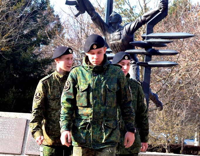 В Ставрополе воспитанники класса Росгвардии Кадетской школы имени генерала А.П. Ермолова приняли участие в общегородском патриотическом мероприятии