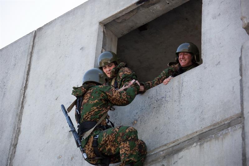В учебном центре Новосибирского военного института войск национальной гвардии РФ состоялись учебные занятия с курсантами разведывательного факультета