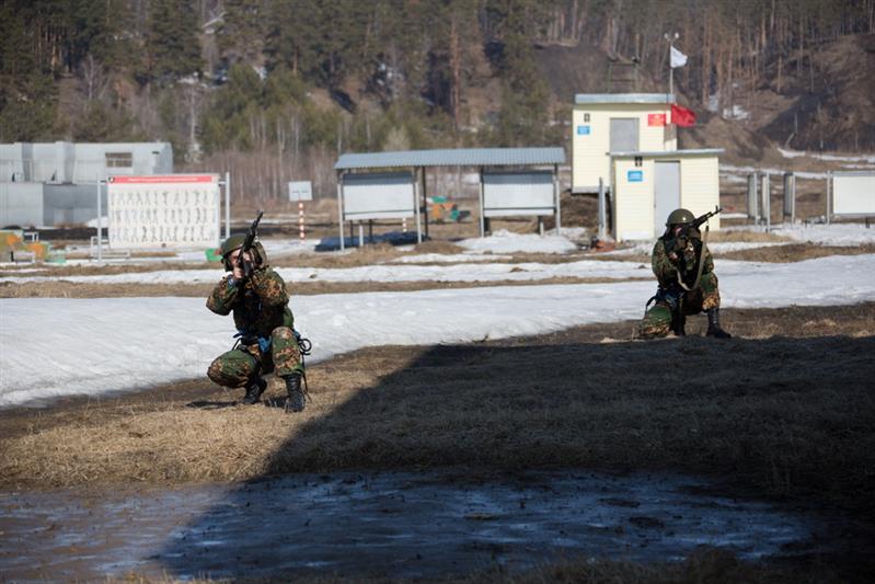 В учебном центре Новосибирского военного института войск национальной гвардии РФ состоялись учебные занятия с курсантами разведывательного факультета