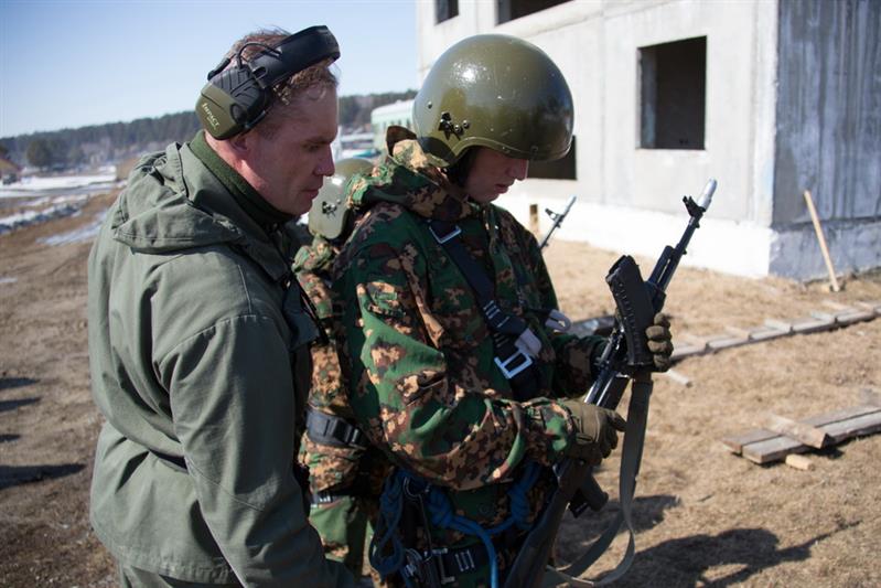 В учебном центре Новосибирского военного института войск национальной гвардии РФ состоялись учебные занятия с курсантами разведывательного факультета