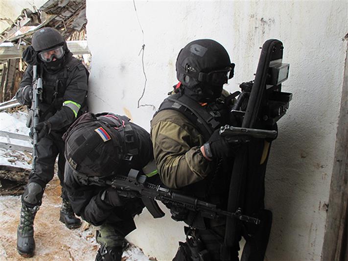 При силовой поддержке забайкальского ОМОНа задержаны подозреваемые в хищении крупной суммы денег, скрывавшиеся в трех городах 