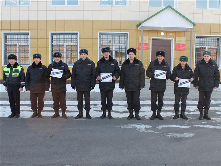 В Горно-Алтайске сотрудники территориального органа Росгвардии присоединились к Всероссийской акции «Пристегнись, Россия»