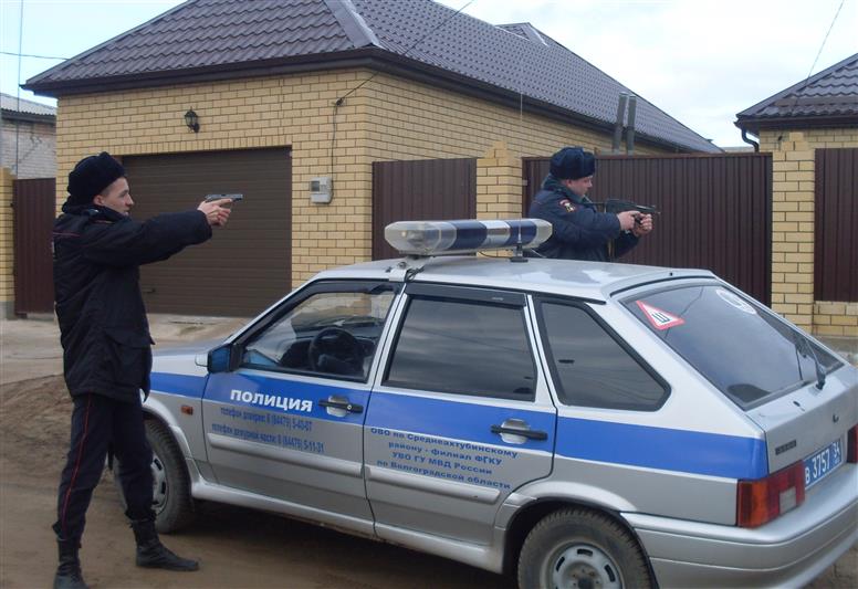 Наряд вневедомственной охраны волгоградской Росгвардии пресек попытку проникновения в частный дом