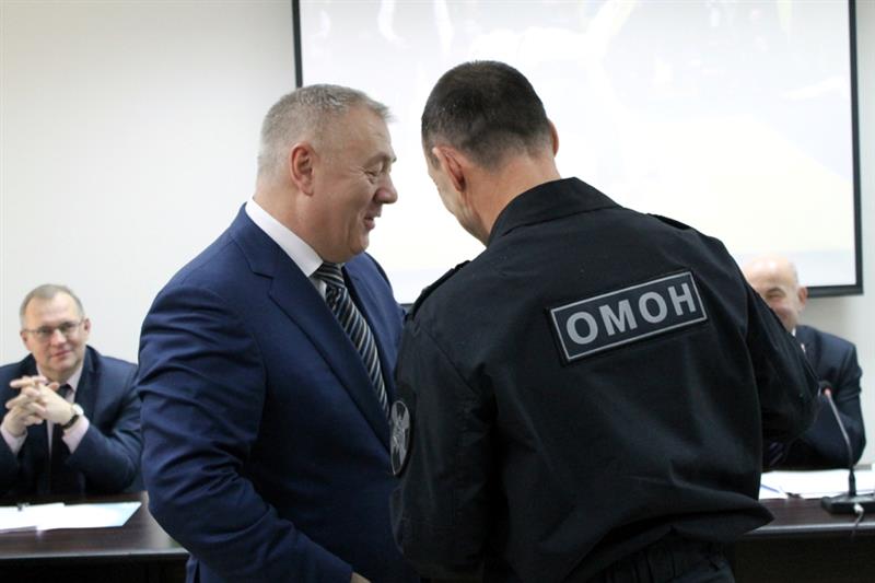 Команде Управления Росгвардии по Удмуртской Республике вручили кубок за первое место в спартакиаде «Динамо»