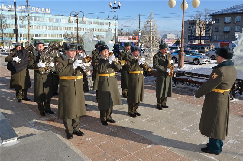 ВОСТОЧНОМУ ОКРУГУ ВОЙСК НАЦИОНАЛЬНОЙ ГВАРДИИ РФ ИСПОЛНИЛОСЬ 40 ЛЕТ