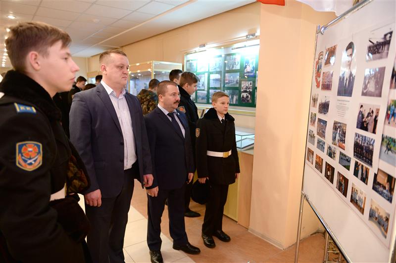Московские кадеты почтили память погибшего омоновца 