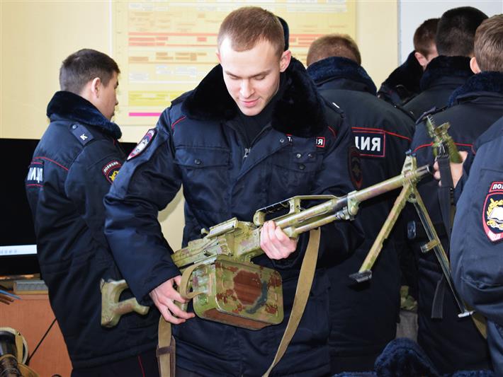 Курсанты Восточно-Сибирского  института МВД РФ побывали в гостях у ОМОНа