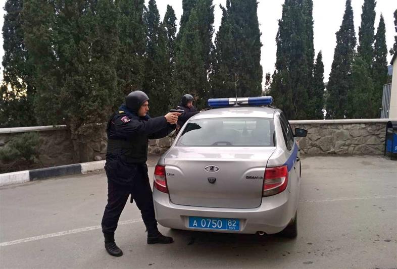 Подразделения вневедомственной охраны в Крыму провели комплекс тренировок
