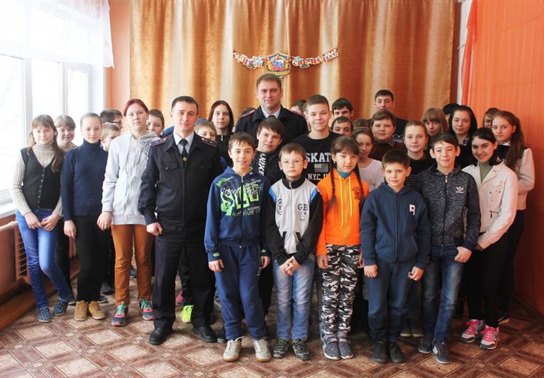 Ученики выпускных классов воронежских школ узнали о высших учебных заведениях Росгвардии