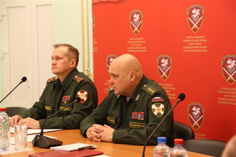 Генерал-полковник Сергей Захаркин встретился с руководителями ведущих СМИ Северо-Запада России