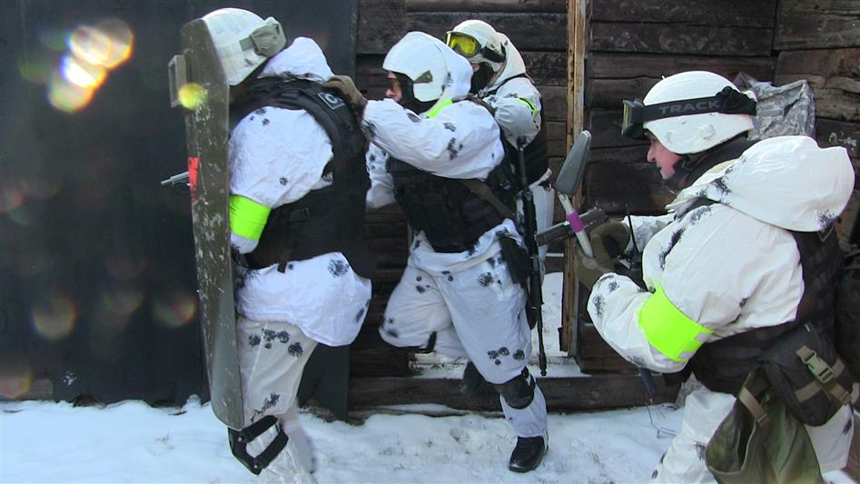 В Саратовской области прошли совместные тренировки вневедомственной охраны, спецподразделений Росгвардии и сотрудников полиции