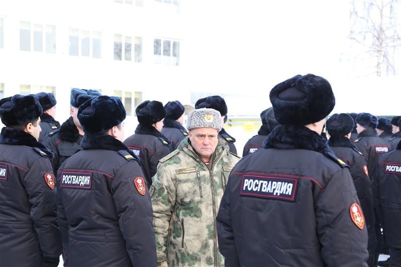 В Ленинградской области командующий Северо-Западным округом Росгвардии проинспектировал отдельный учебный батальон