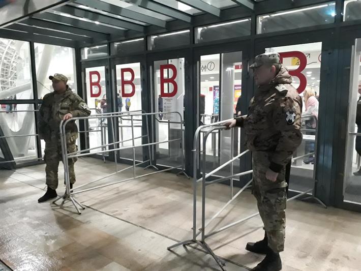 Росгвардия совместно с полицией обеспечила общественную безопасность во время матчей Континентальной хоккейной лиги в Сочи 