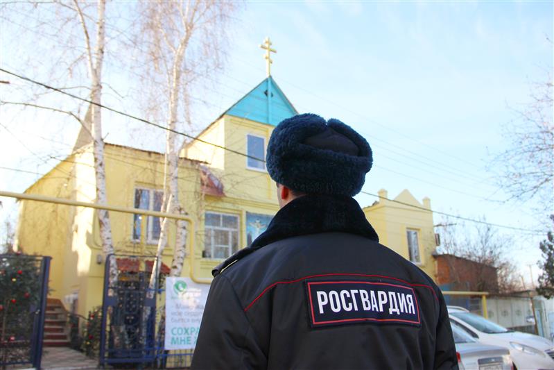 В Краснодарском крае Росгвардия совместно с полицией обеспечит  охрану общественного порядка во время празднования Крещения Господня