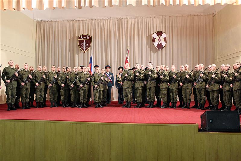 Новоприбывшие военнослужащие кировского соединения Росгвардии присягнули на верность Отечеству 