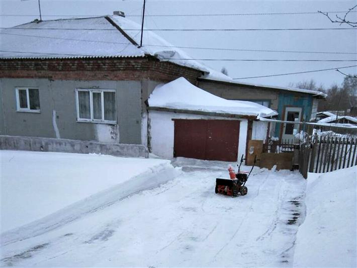 Шефство над одиноким пенсионером взял сотрудник Росгвардии в Кузбассе