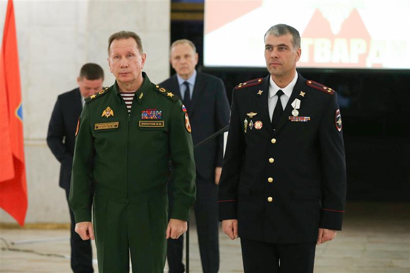 Директор Росгвардии в Волгограде вручил награды  военнослужащим и сотрудникам Южного округа