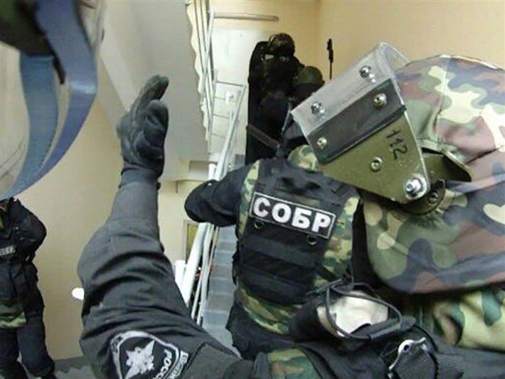 При силовой поддержке СОБРа в Красноярском крае задержан подозреваемый в совершении тяжкого преступления 