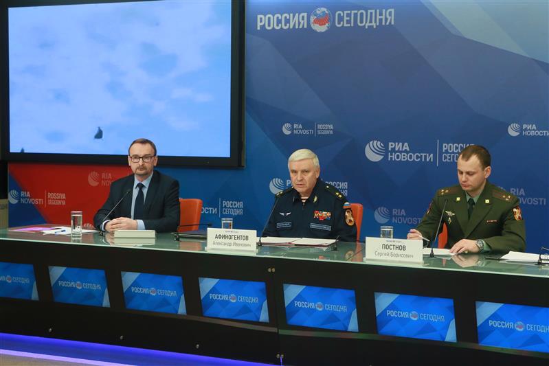 В преддверии Дня авиации Росгвардии в Москве состоялась пресс-конференция заслуженного военного лётчика генерал-лейтенанта Александра Афиногентова (видео)